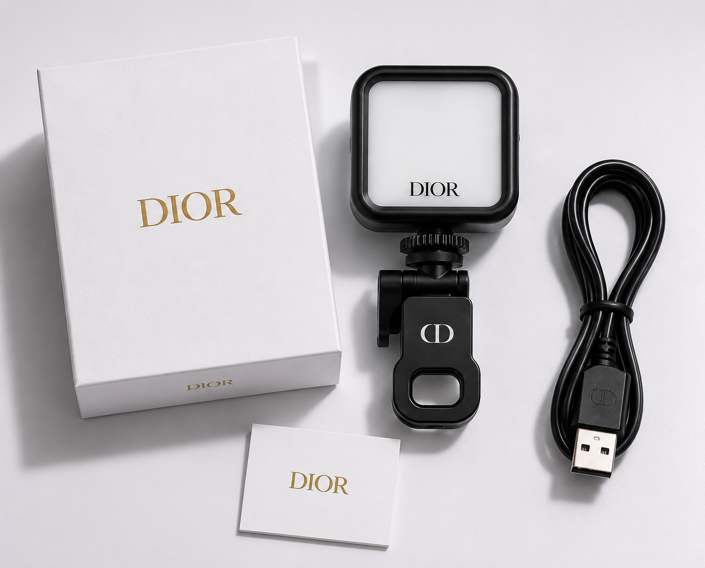 DIOR HONG KONG, DIOR MOBILE SELFIE LIGHT