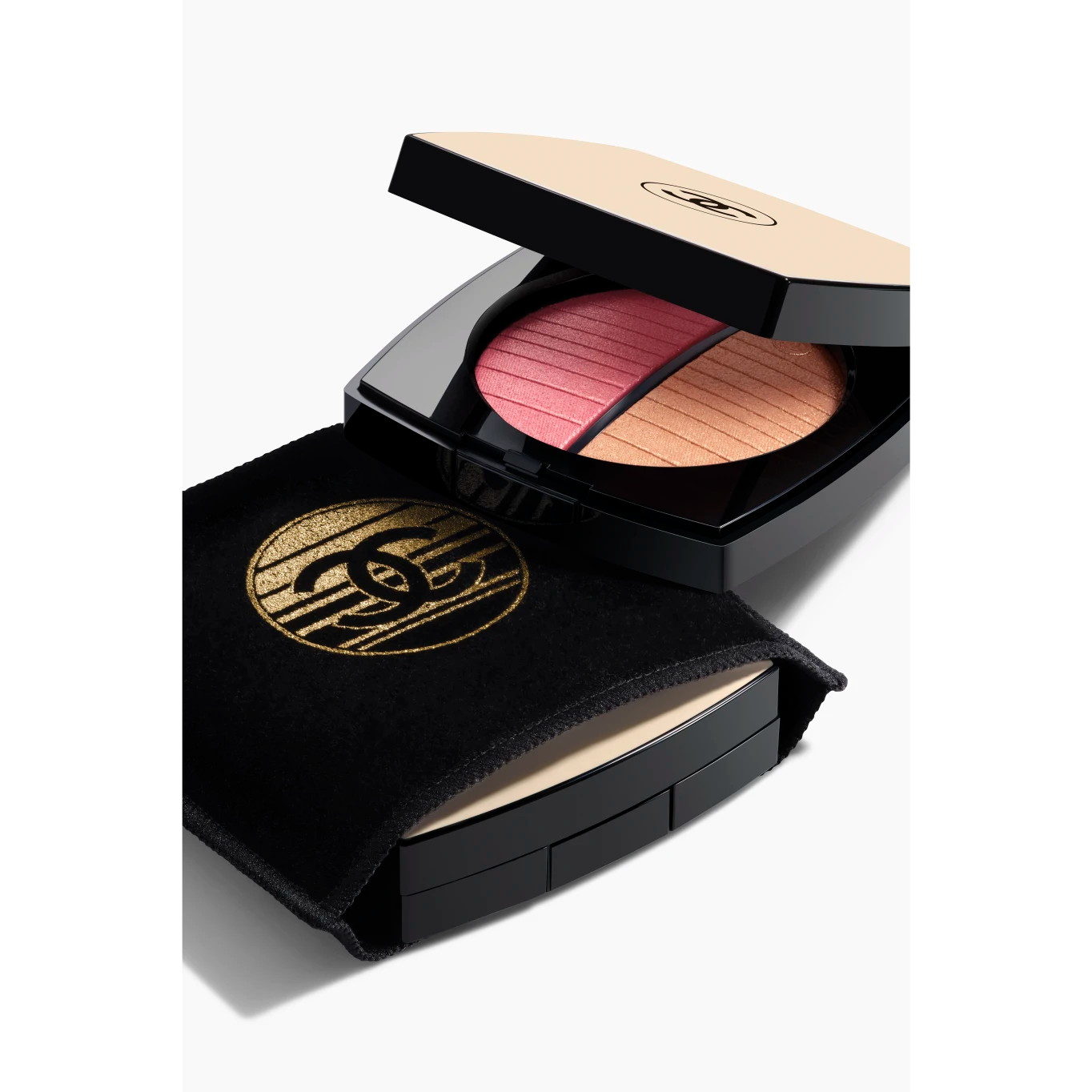 CHANEL, LES BEIGES Healthy Golden Glow Powder