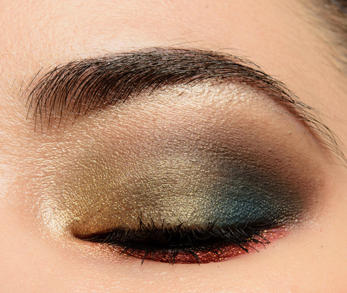 Chanel Quintessence Les 9 Ombres Multi-Effects Eyeshadow Palette