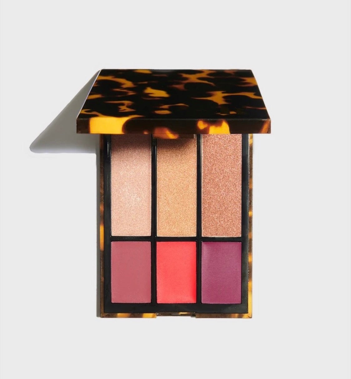 ROUJE, THE BEAUTY ESSENTIALS