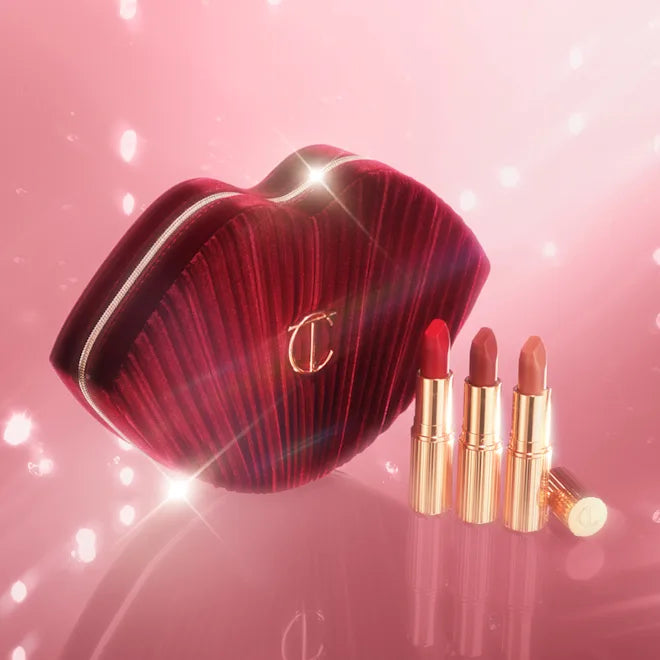 CHARLOTTE TILBURY, HOT LIPS BAG MAKEUP BAG & LIP KIT