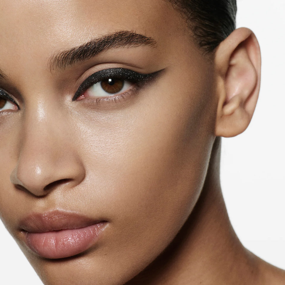VICTORIA BECKHAM BEAUTY, Eye Wardrobe Multi-Finish Palette