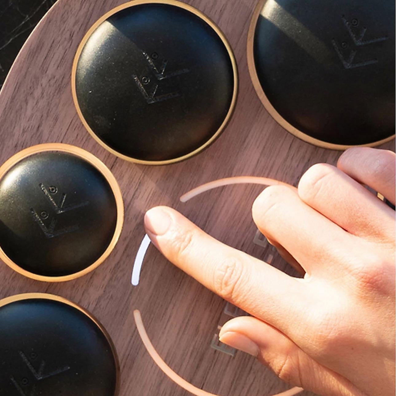 THE TECH BAR, ELEEELS HOT STONE SPA SET