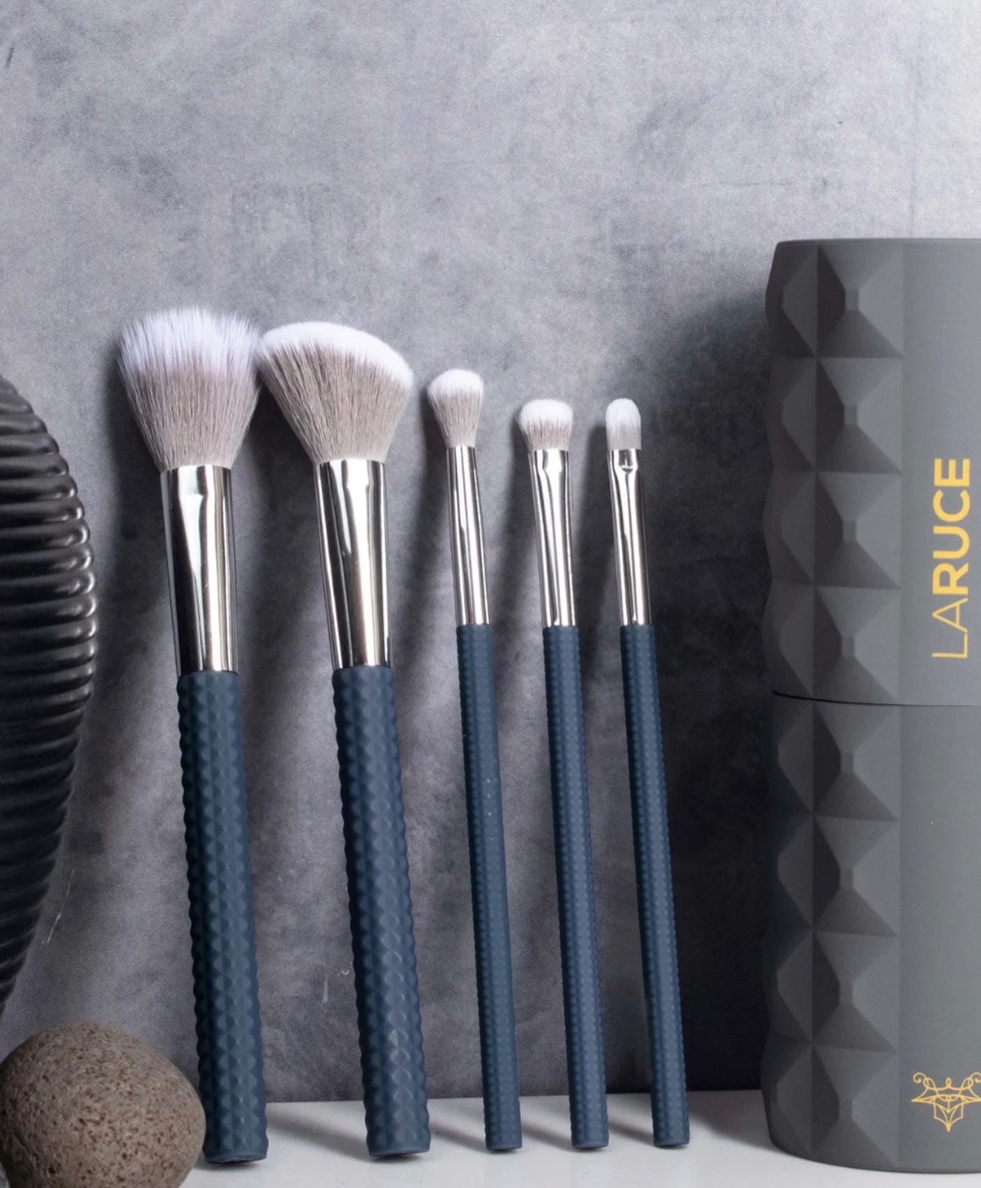 LARUCE, JUEGO DE CEPILLOS CHRISTINE