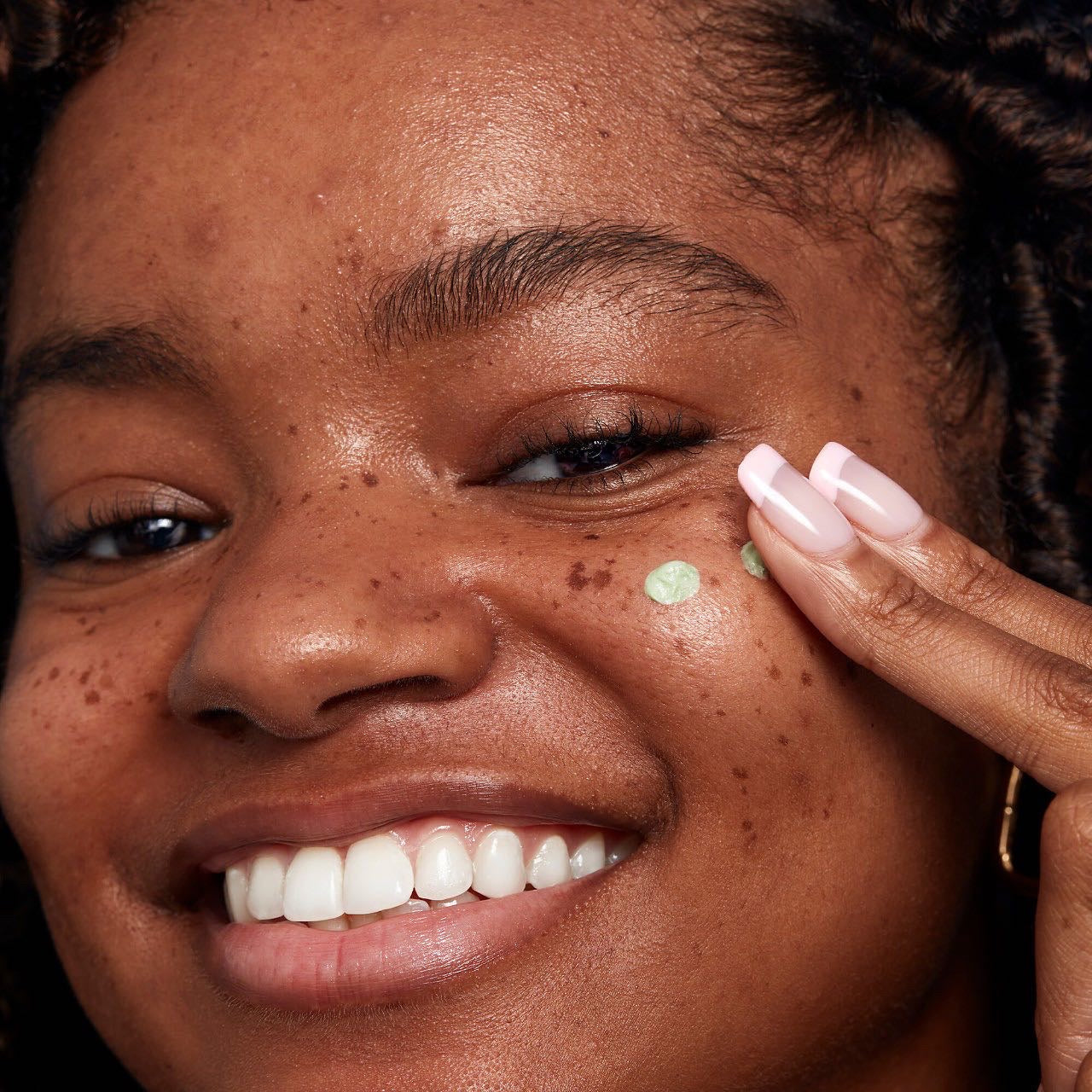 PEACE OUT, INSTANT PORE PERFECTOR