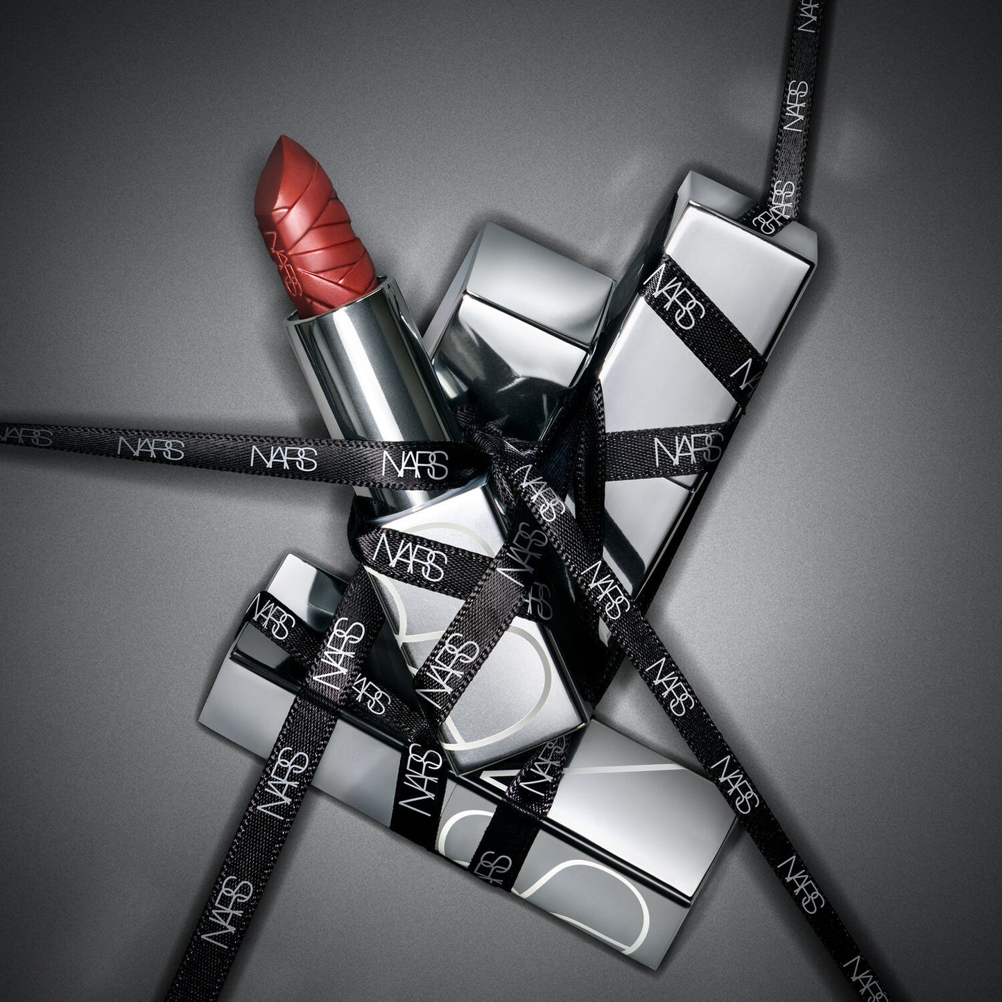 NARS UNWRAPPED AUDACIOUS LIPSTICK