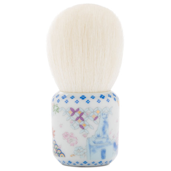 THE HACHIKO KABUKI BRUSH