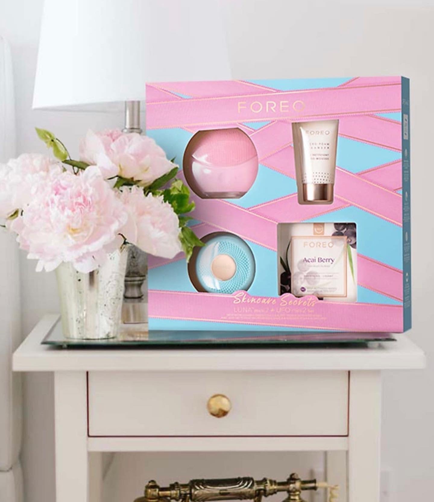 FOREO, LUNA MINI 2 & UFO MINI 2 FACIAL 4 PIECE SET