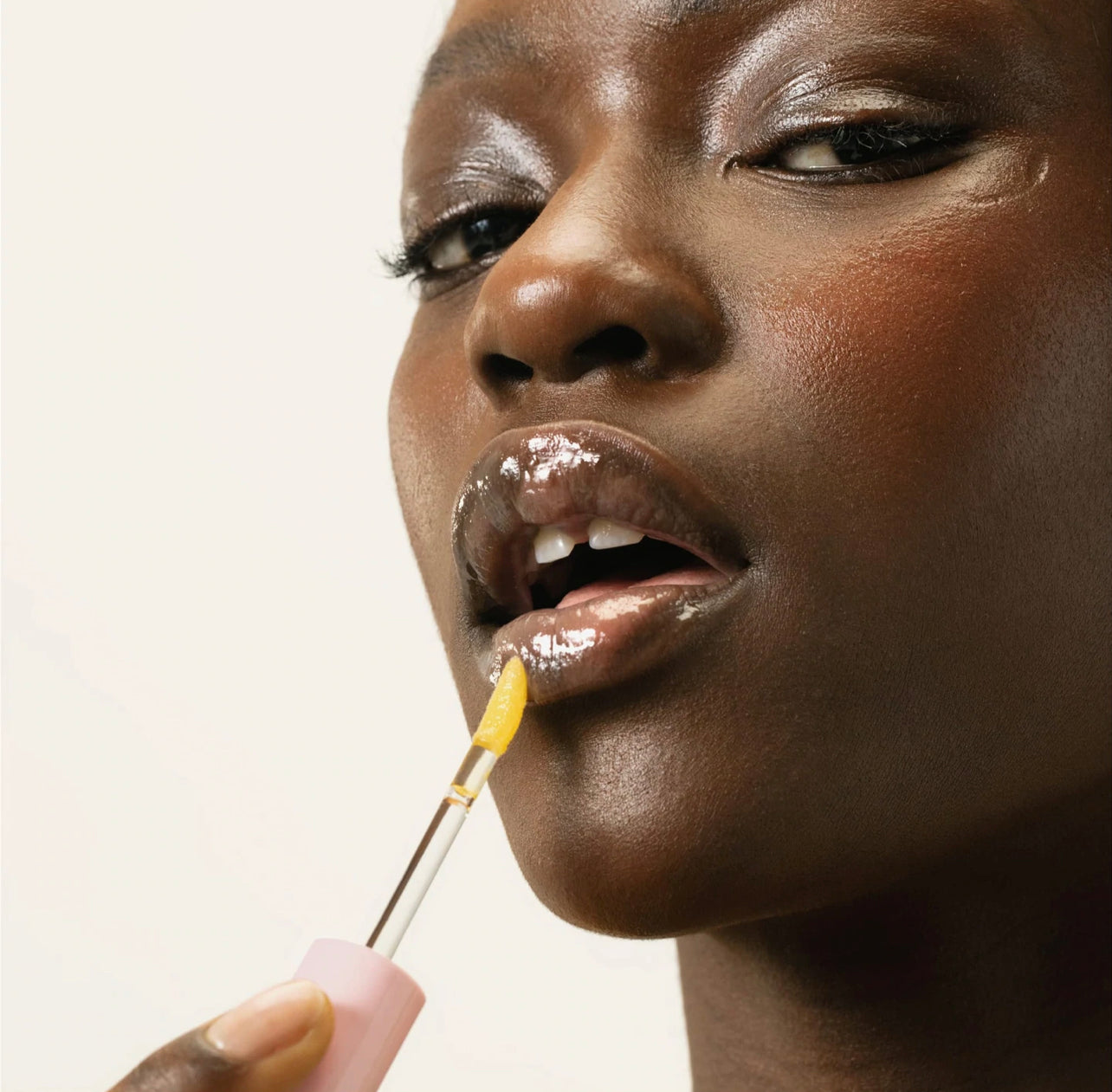 GISOU, LIP OIL