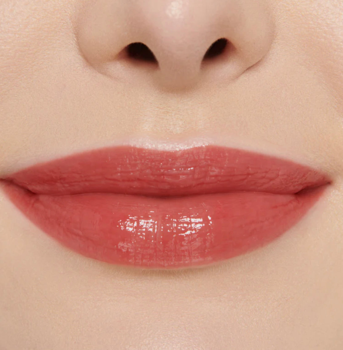 LISA ELDRIDGE, GLOSS EMBRACE LIP GLOSS