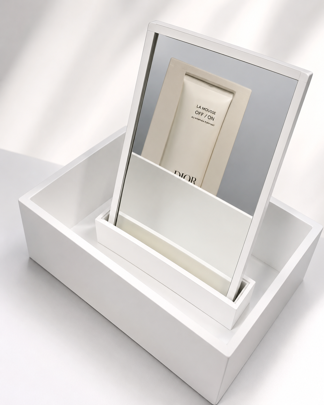 DIOR Beauty Lacquered Vanity Box con Espejo