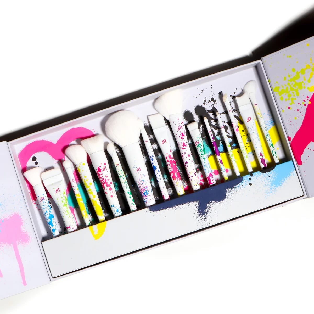 MADE BY MITCHELL, GRAFFITI 16 PIECE MAKEUP BRUSH SET