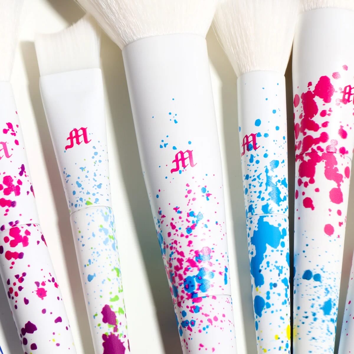 MADE BY MITCHELL, GRAFFITI 16 PIECE MAKEUP BRUSH SET