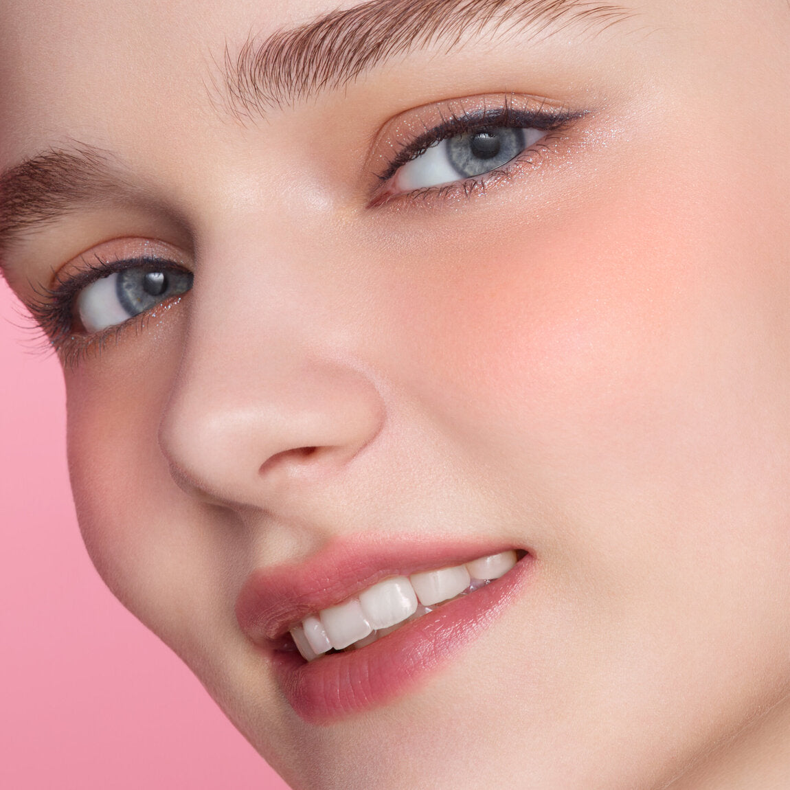 ANNA SUI Rose Face Color