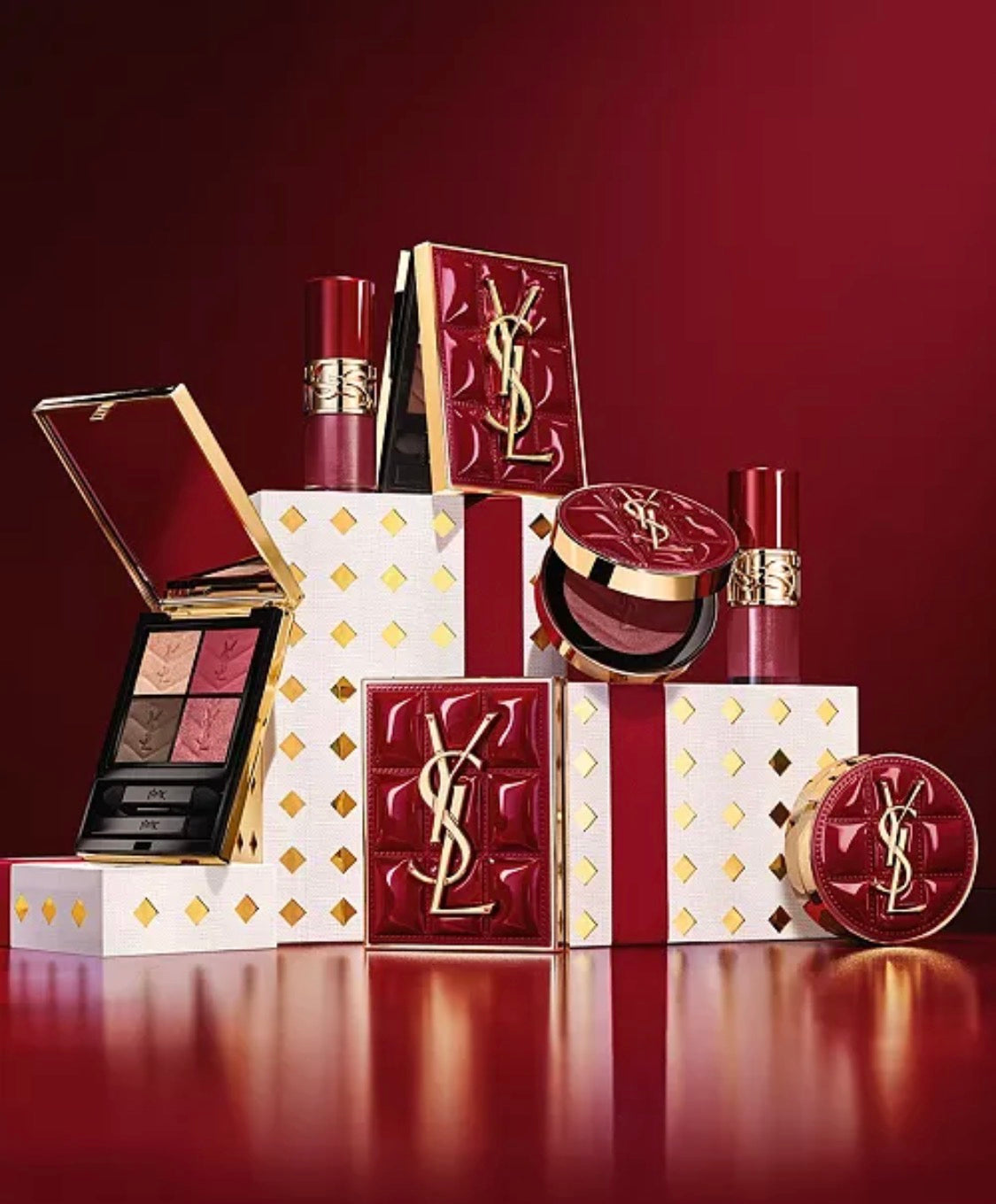 Yves Saint Laurent Holiday Exclusive Couture Mini Eyeshadow Clutch