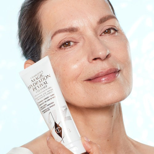 CHARLOTTE TILBURY, NEW! MAGIC HYDRATION REVIVAL CLEANSER 120 ML