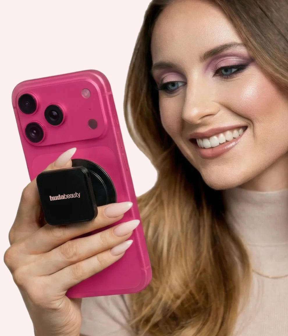 HUDA BEAUTY, EASY BAKE PRESSED POWDER PHONE GRIP