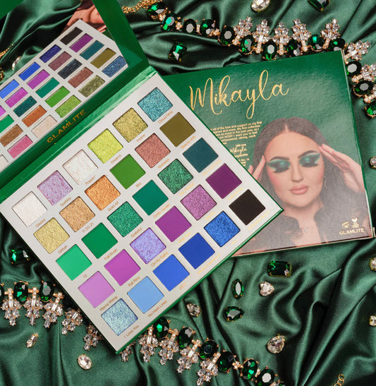 GLAMLITE Mikayla Paht Two x Glamlite 30 Color Palette