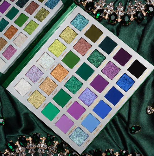 GLAMLITE Mikayla Paht Two x Glamlite 30 Color Palette