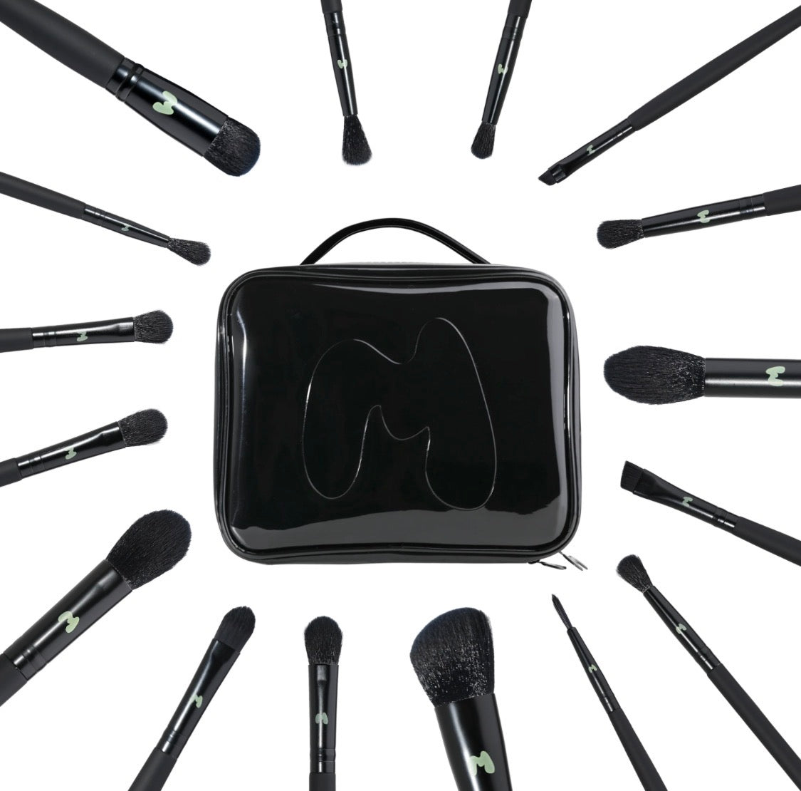 MADE BY MITCHELL, 16 Piece Black Brush Set & Black Jelly Bag