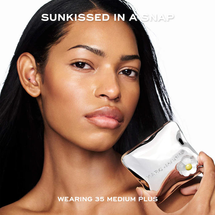 Marc Jacobs Beauty, Legally Bronze Talc-Free Blurring Powder Bronzer