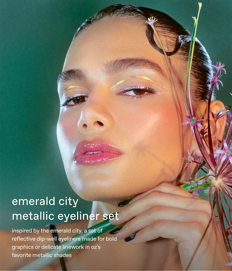 R.E.M. BEAUTY X WICKED: FOR GOOD WELCOME TO OZ EYESHADOW, EYELINER SET