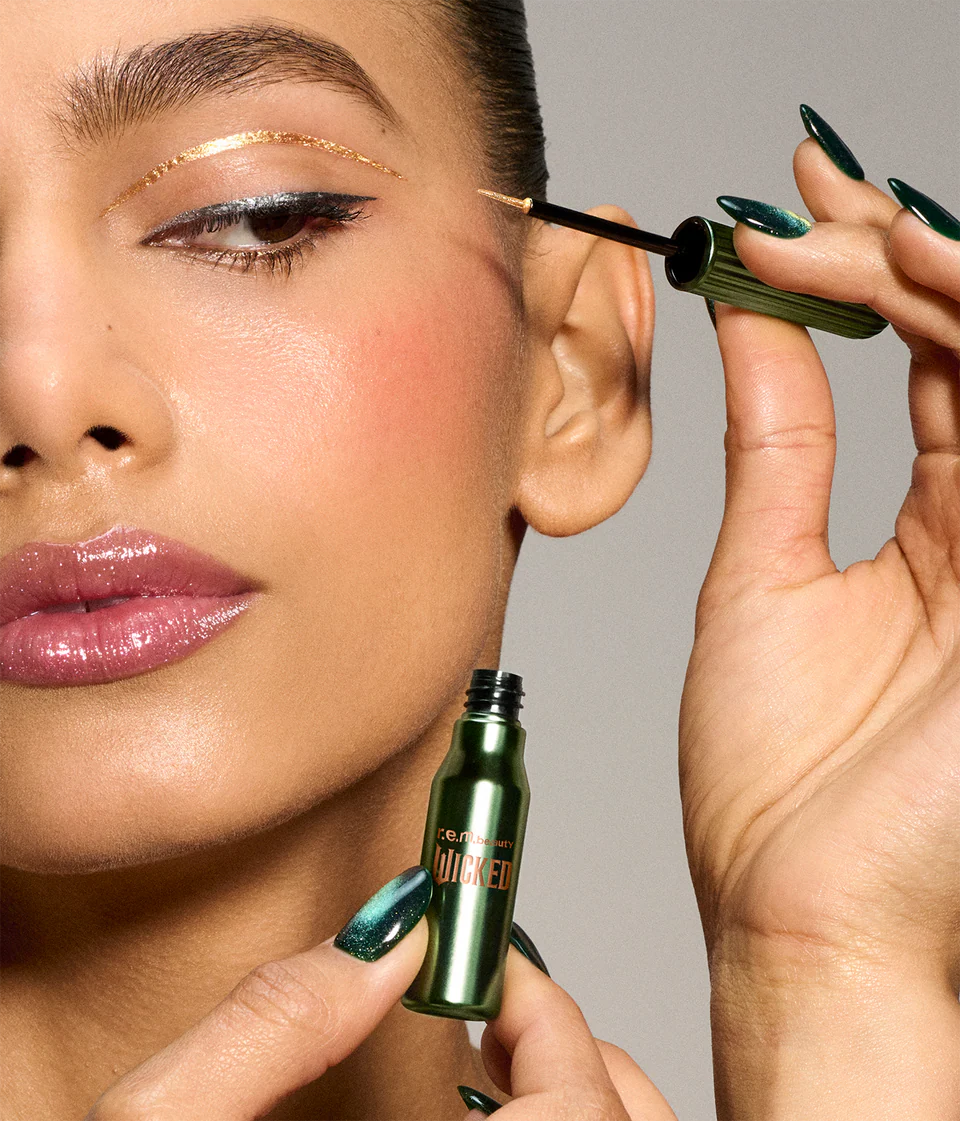 R.E.M. BEAUTY X WICKED: FOR GOOD WELCOME TO OZ EYESHADOW, EYELINER SET