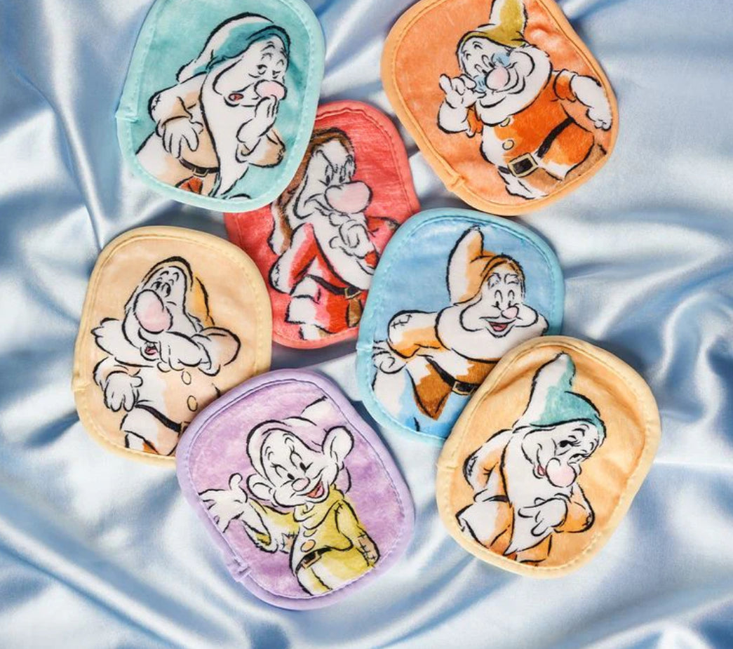 THE ORIGINAL MAKEUP ERASER, THE SNOWHITE AND THE 7 DWARFS