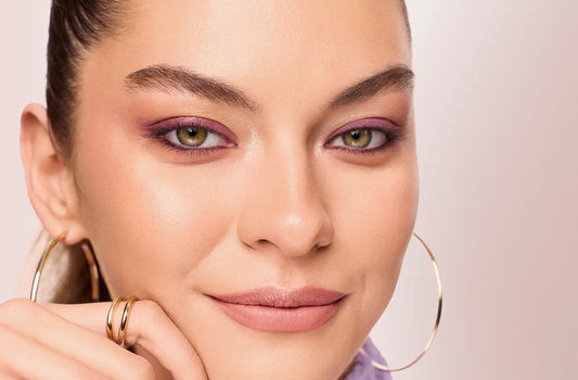 STILA, Pocket Play Shadow Palette, Una paleta de sombras de ojos para looks ilimitados.