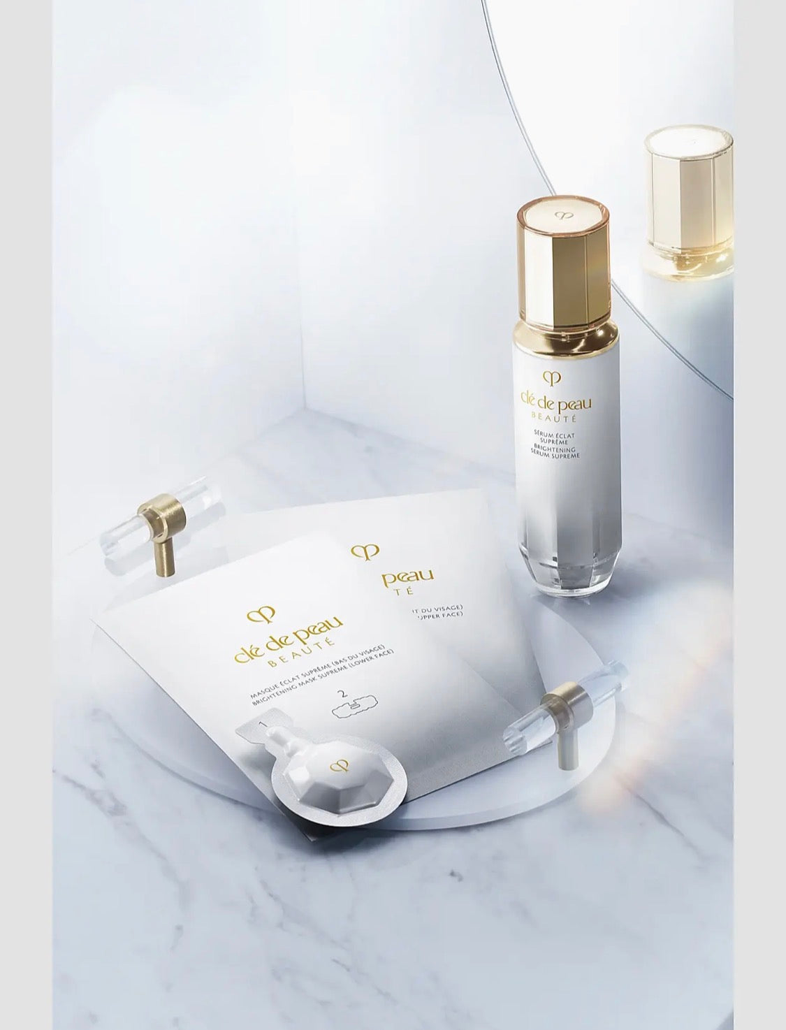 Clé de Peau Beauté  Brightening Serum Supreme