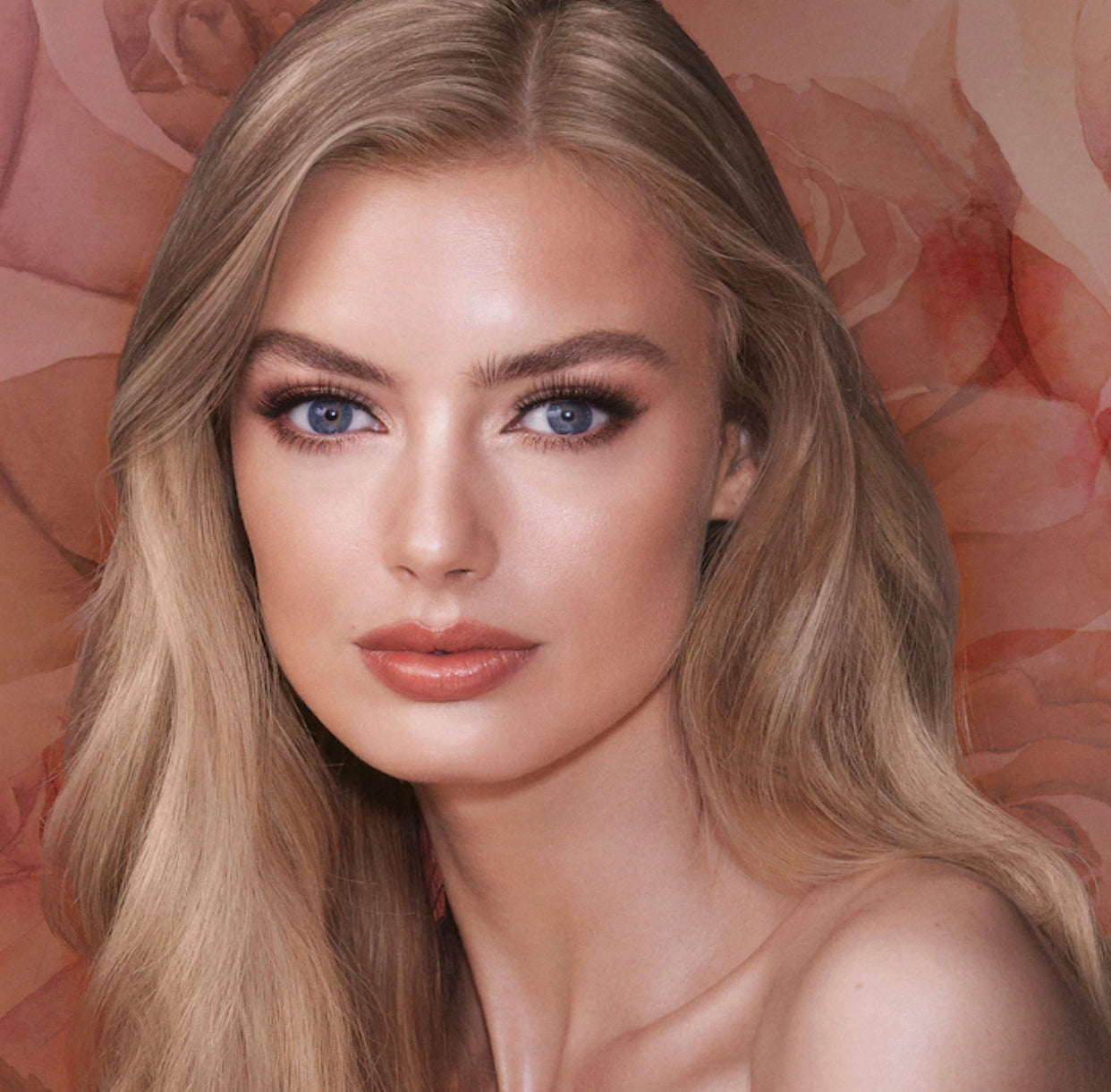 CHARLOTTE TILBURY, INSTANT LOOK IN A PALETTE STONE ROSE