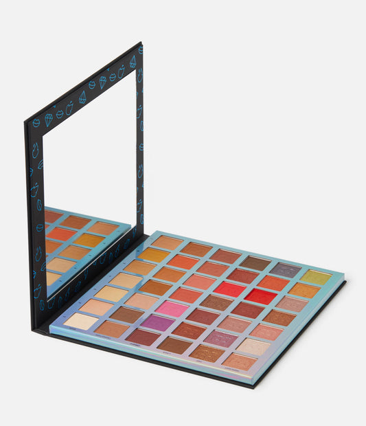 By BEAUTY BAY EYESHADOW PALETTE