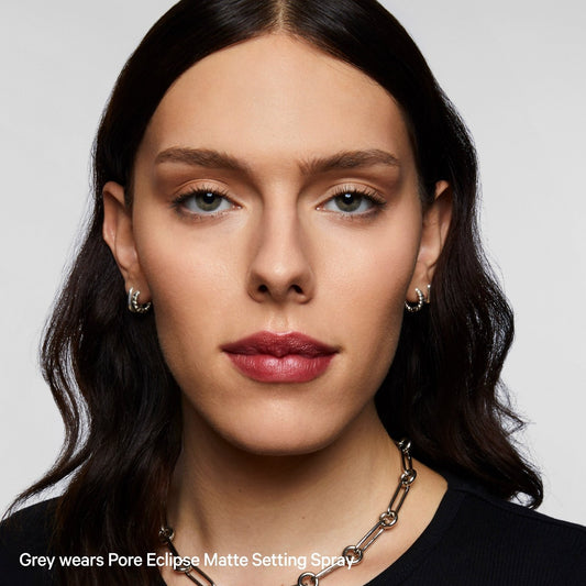 MILK MAKEUP Pore Eclipse Mattifying + Blurring Setting Spray